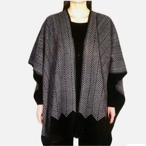 Ike Behar Black and White Chevron Wrap